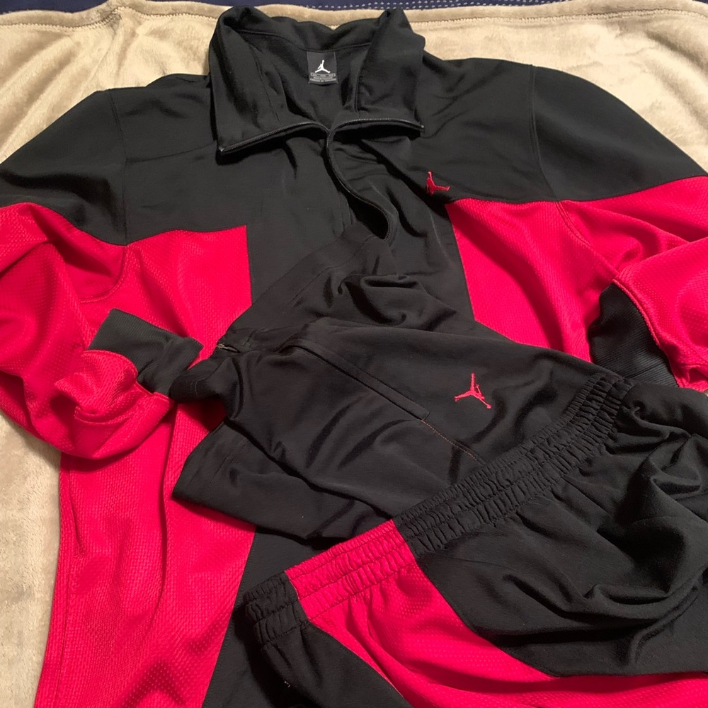MENS JORDAN SWEATSUIT🔥